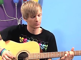 Twink Liam Summers leaves guitar to masturbate and cumshot